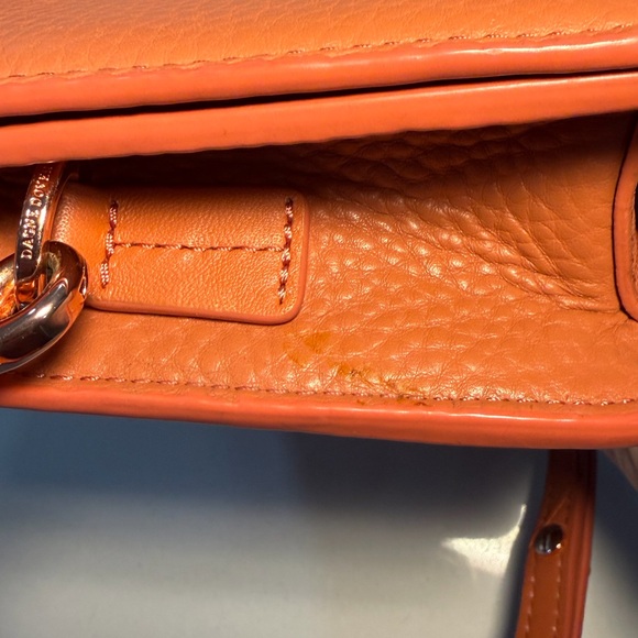 Dagne Dover peach leather crossbody bag - Picture 15 of 16
